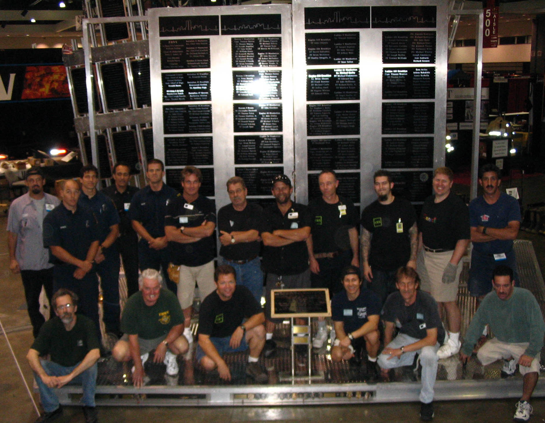 la-fdic2005-crew.jpg